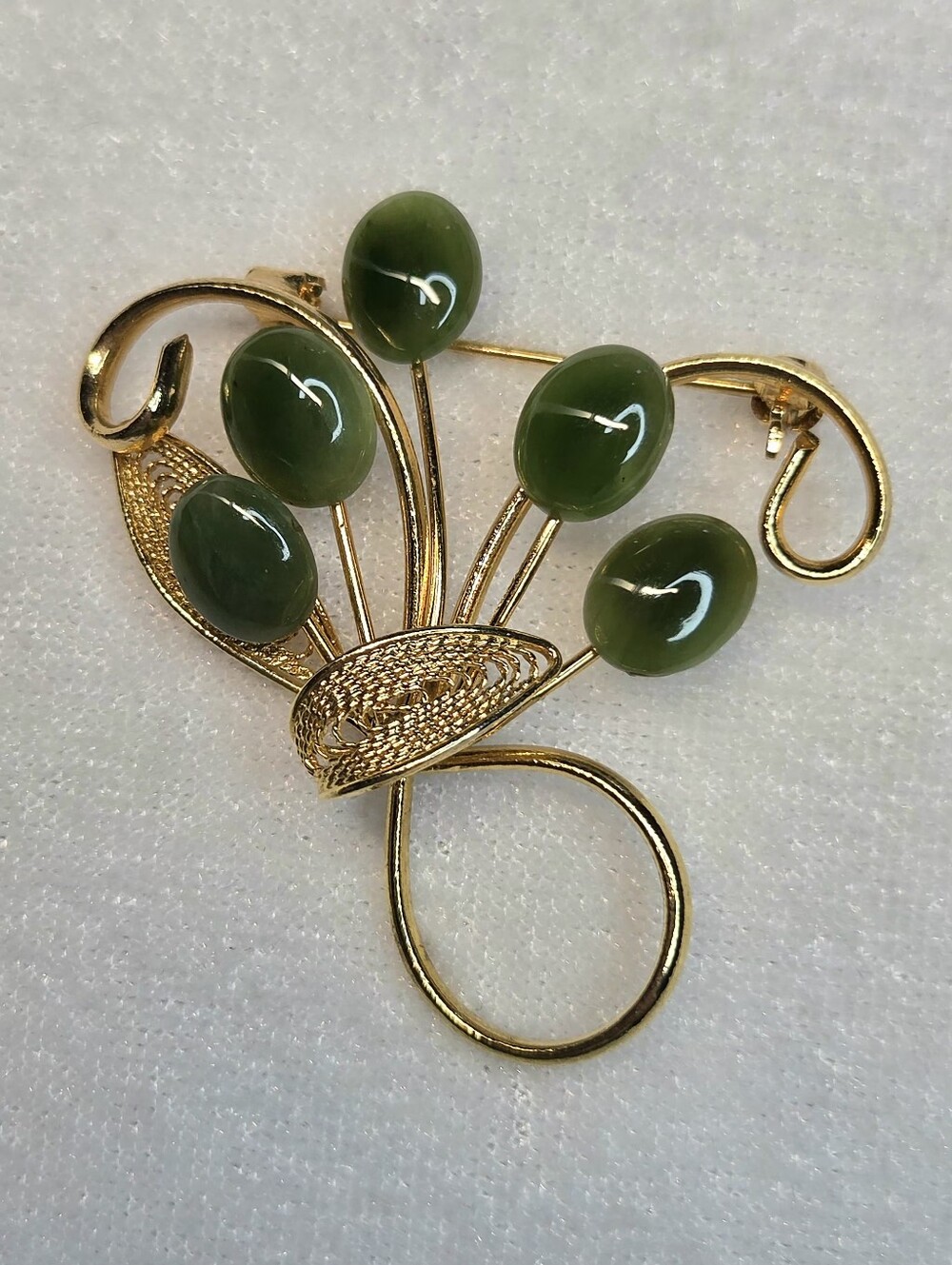 Vintage Silver-tone Green Jade Floral Spray Brooch / Pin